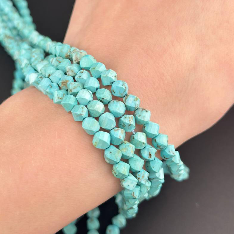 Турквенит крученый шар размер 6*5,5мм натуральный камень